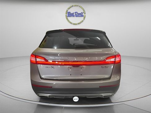 Used 2017 Lincoln MKX Reserve FWD image 4