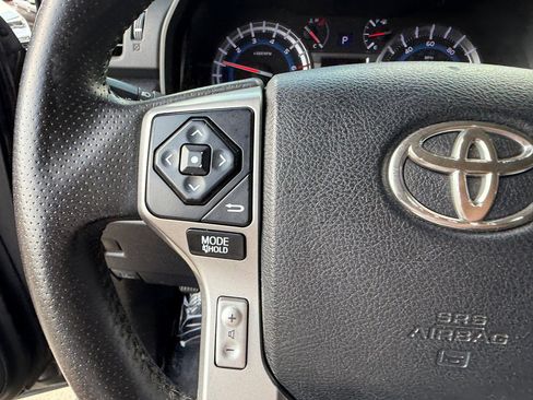 Used 2016 Toyota 4Runner SR5 image 16