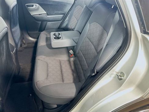 Used 2018 Kia Niro LX image 13