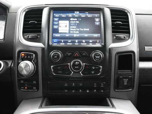 Used 2018 RAM 1500 Limited AWD/4WD image 17