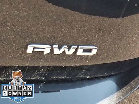 Used 2024 GMC Terrain SLE AWD/4WD image 30