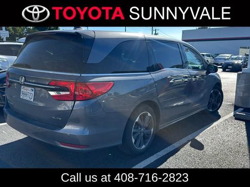 Used 2023 Honda Odyssey Elite image 2