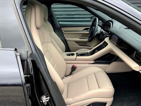New 2025 Porsche Taycan image 24