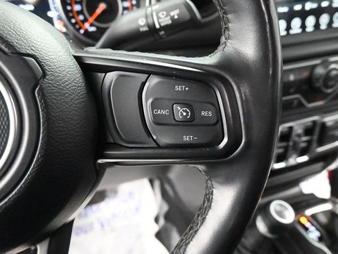 Used 2023 Jeep Gladiator Sport image 35