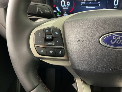 New 2026 Ford Explorer Active RWD image 25