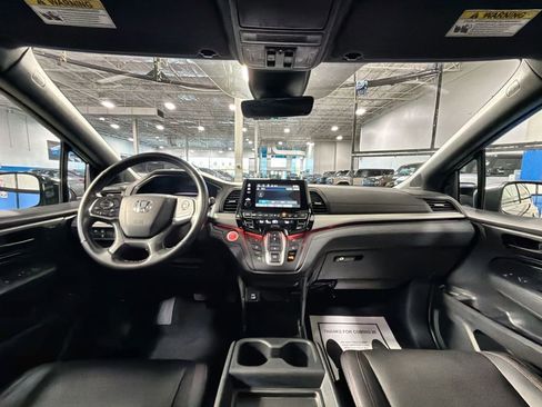 Used 2023 Honda Odyssey Sport image 46