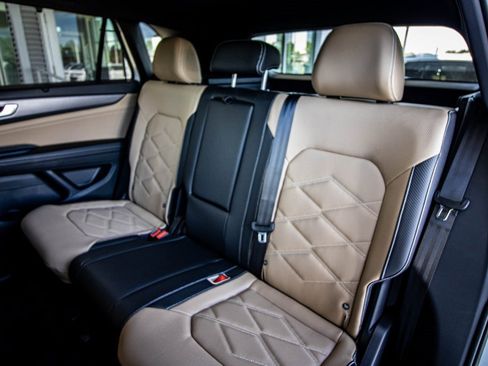 New 2026 Volkswagen Atlas Cross Sport SE image 49