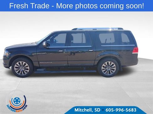 Used 2016 Lincoln Navigator L Select AWD/4WD image 1