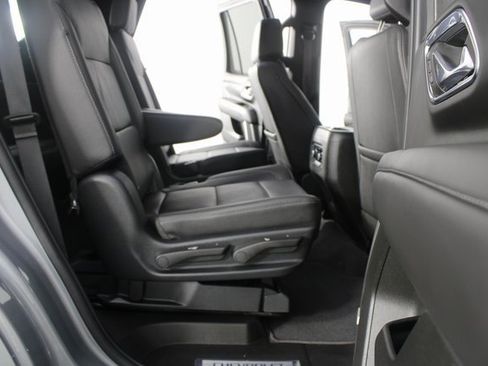 Used 2023 Chevrolet Tahoe Z71 w/ Luxury Package image 24