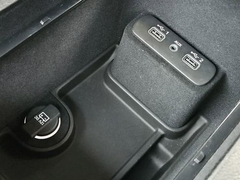 Used 2022 Dodge Charger SXT w/ Leather Interior Group image 30