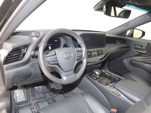 Used 2021 Lexus LS 500 AWD w/ Accessory Package (Z2) image 37