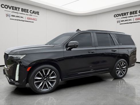 Used 2021 Cadillac Escalade Sport w/ Driver Assist Tech Package image 4