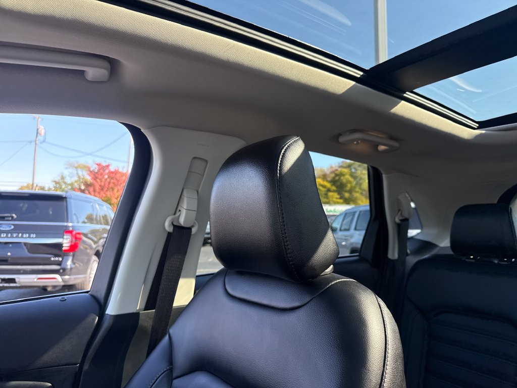 Used 2024 Ford Edge SEL w/ Convenience Package AWD/4WD image 45