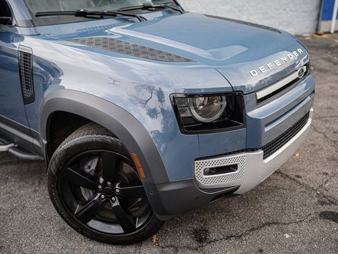 Used 2022 Land Rover Defender 110 SE image 8