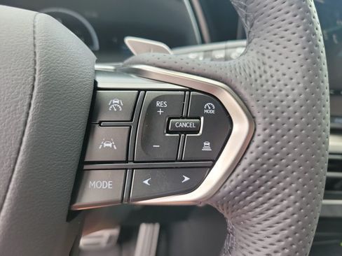 Used 2026 Lexus TX 500h AWD w/ Technology Package image 19