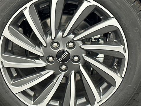 New 2026 Lincoln Corsair Reserve w/ Towing Package image 5