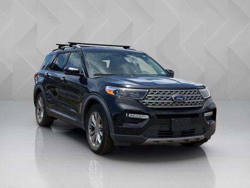 Used 2021 Ford Explorer Limited w/ Equipment Group 301A RWD image 3