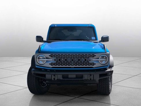 New 2025 Ford Bronco Badlands w/ Sasquatch Package image 2