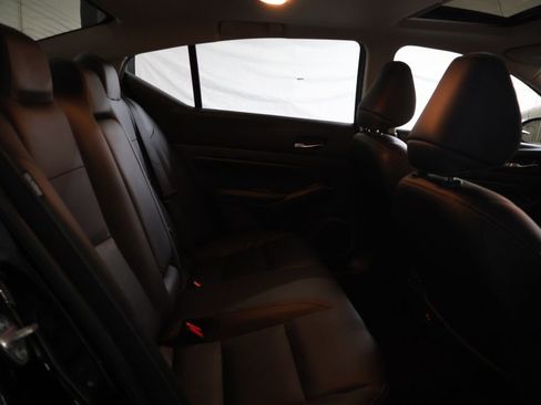 Used 2023 Nissan Altima 2.5 SL FWD image 12