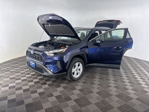 Used 2024 Toyota RAV4 XLE w/ Convenience Package AWD/4WD image 12