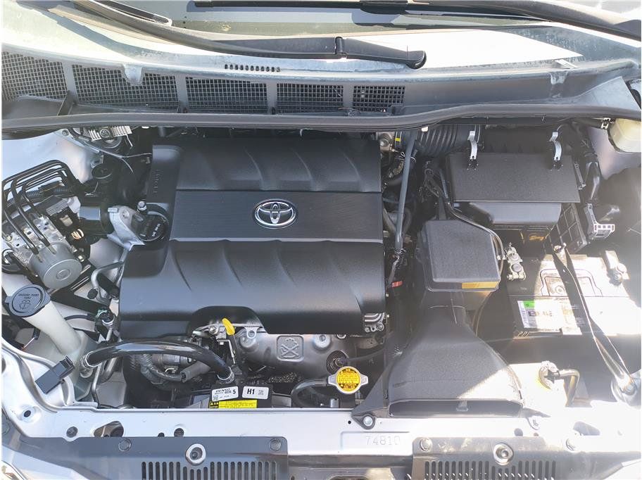 Used 2015 Toyota Sienna XLE FWD image 22