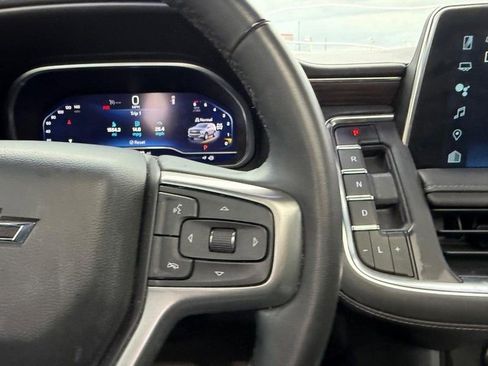Used 2023 Chevrolet Tahoe Z71 w/ Luxury Package AWD/4WD image 15