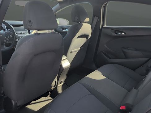 Used 2018 Chevrolet Cruze LT w/ RS Package image 21