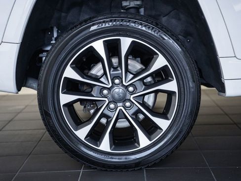 Certified 2023 Jeep Grand Cherokee L Overland AWD/4WD image 25