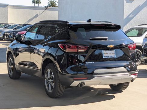 New 2026 Chevrolet Blazer LT image 4