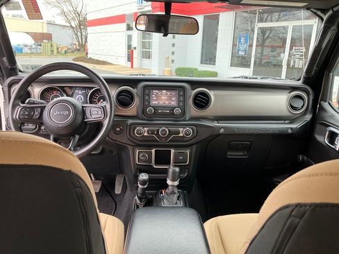 Used 2021 Jeep Wrangler Sport image 26