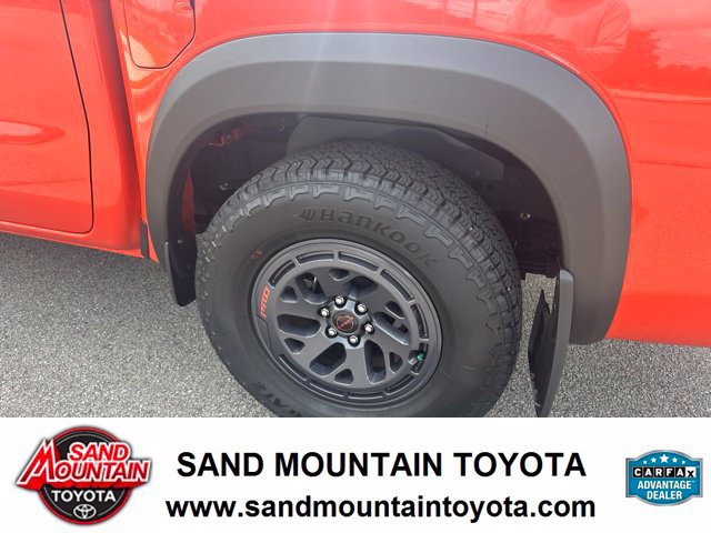 Used 2025 Nissan Frontier Pro-X w/ Tow Package RWD image 11
