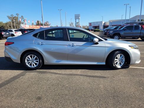 Used 2025 Toyota Camry LE FWD image 3