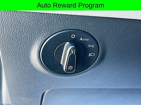 Used 2022 Volkswagen Taos SEL AWD/4WD image 14