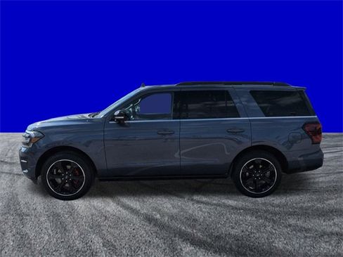 Certified 2022 Ford Expedition Limited image 7