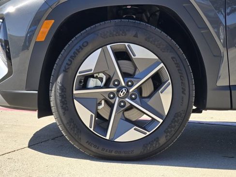 Certified 2025 Hyundai Tucson SEL image 11