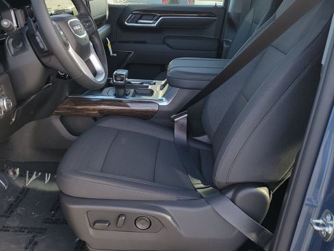 New 2026 GMC Sierra 1500 Elevation w/ Preferred Package image 6