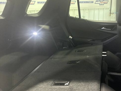 Used 2026 Chevrolet Equinox LT AWD/4WD image 33