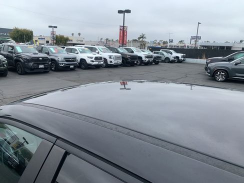 Used 2023 Hyundai Ioniq 5 SEL w/ Cargo Package AWD/4WD image 9