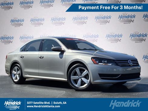Used 2012 Volkswagen Passat 2.5 SE FWD image 1