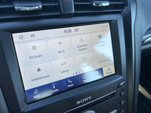 Used 2019 Ford Fusion Titanium image 19