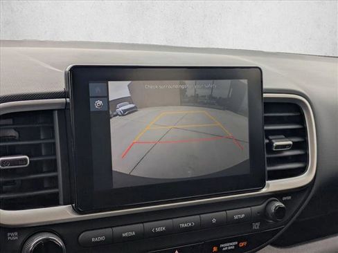 New 2026 Hyundai Venue SE image 14