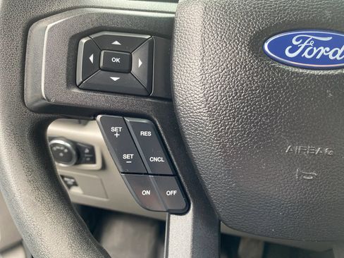 Used 2016 Ford F150 XLT RWD image 16