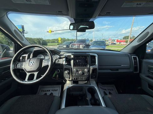 Used 2018 RAM 2500 SLT AWD/4WD image 10