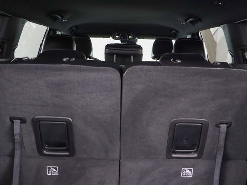 Used 2022 Jeep Grand Cherokee L Laredo image 30