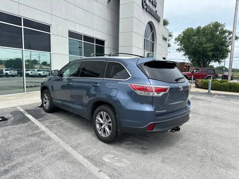 Used 2015 Toyota Highlander XLE AWD/4WD image 4