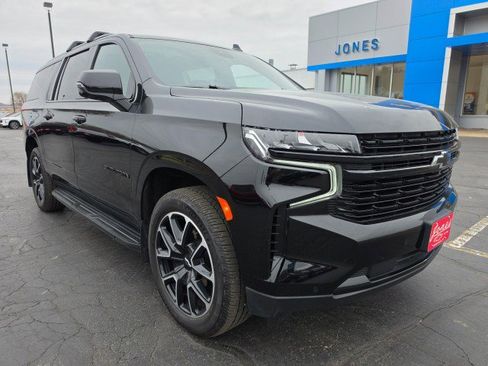 Used 2023 Chevrolet Suburban RST w/ Luxury Package image 7