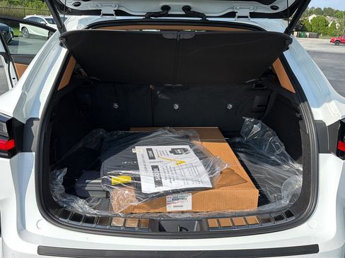 New 2026 Lexus NX 350 AWD image 32