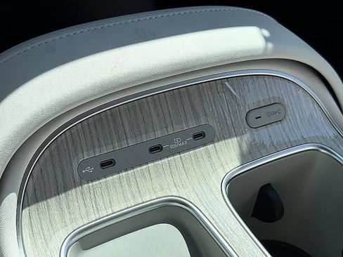 New 2026 Hyundai Palisade Calligraphy FWD image 13