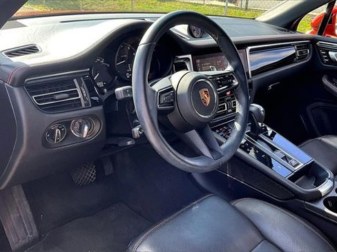 Used 2024 Porsche Macan image 14