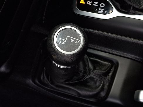 Certified 2020 Jeep Wrangler Sport AWD/4WD image 23